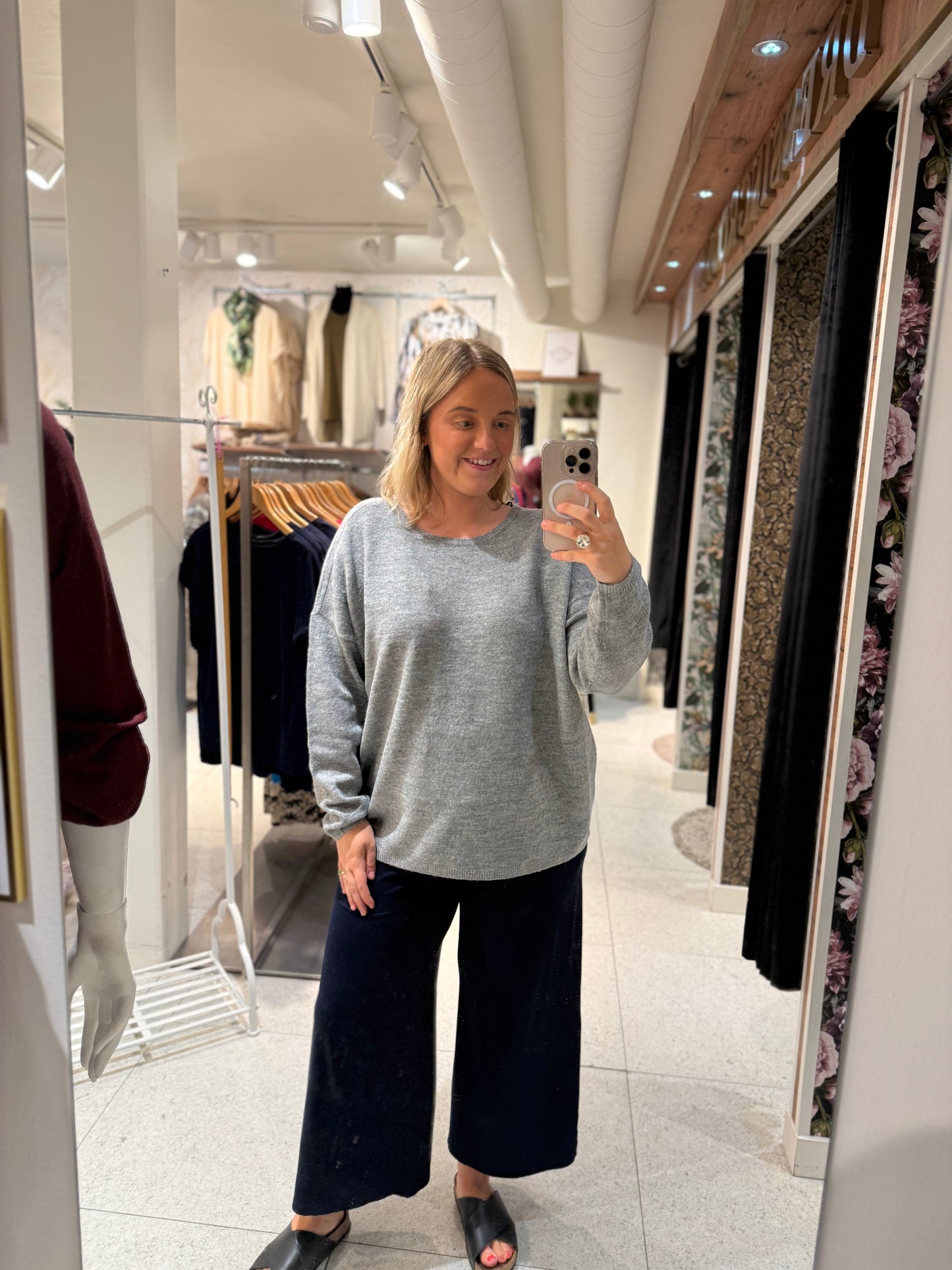 Stickad tröja från Carmakoma 15330671