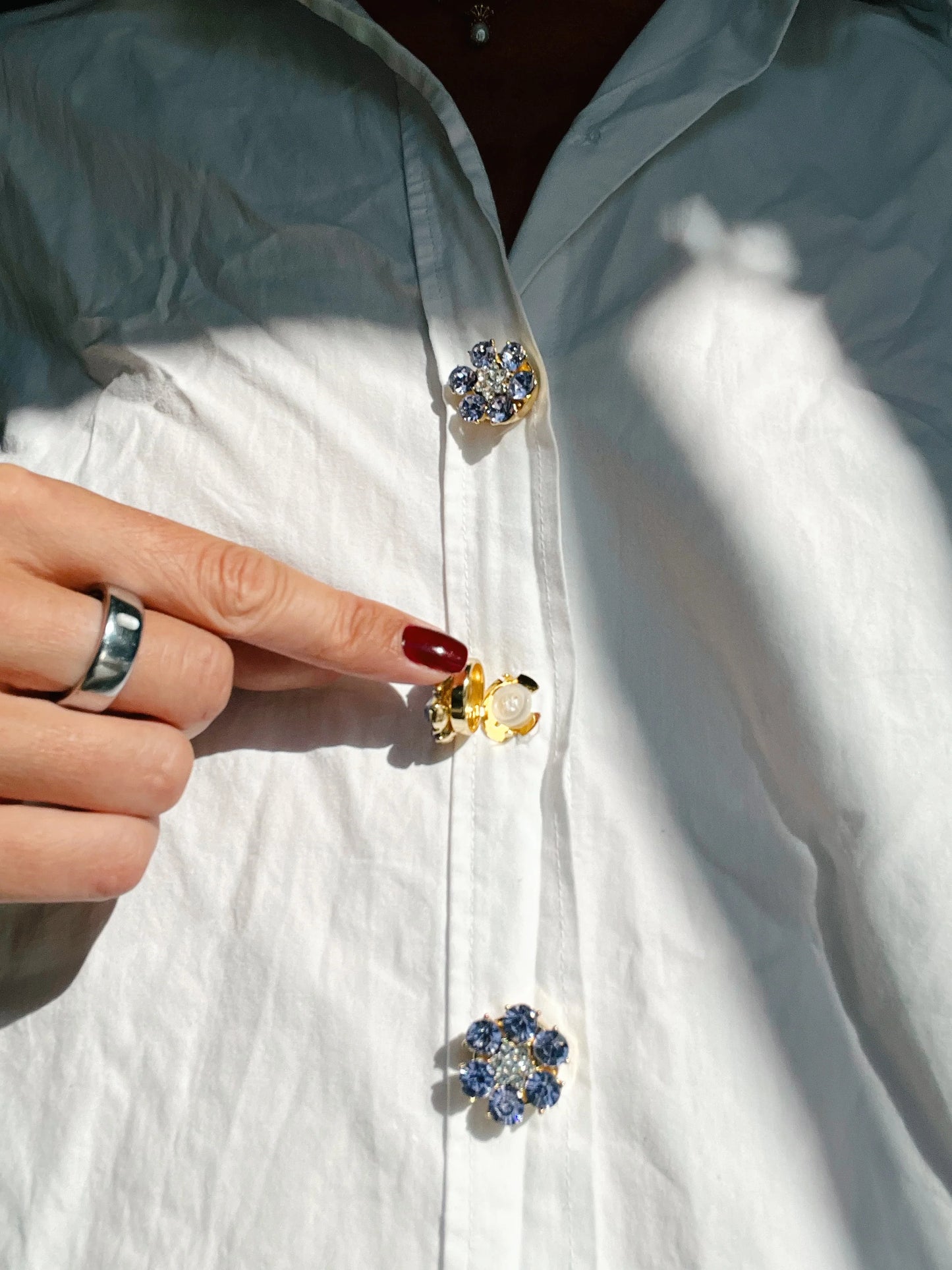 Knappsmycke 40.04 Hilde