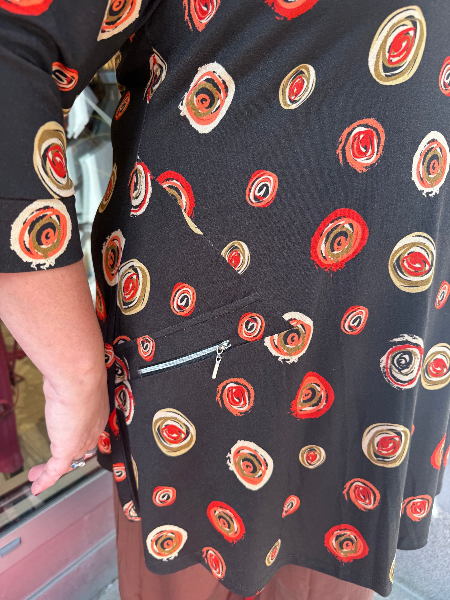 Mönstrad tunika från Kanok Sandy