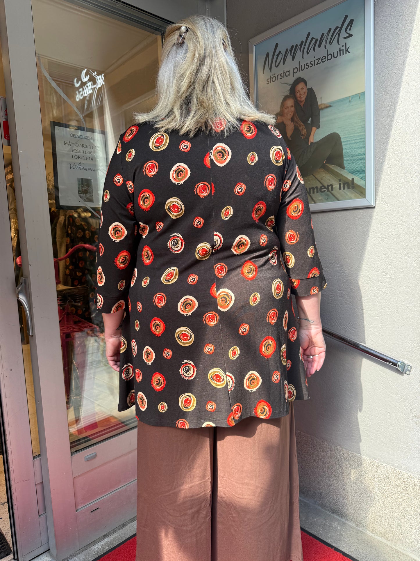 Mönstrad tunika från Kanok Sandy