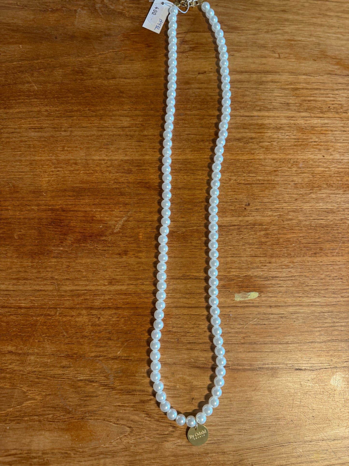 Långt pärlhalsband från By Odahl H432