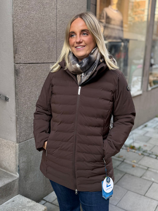 Brun täckjacka från Luhta
