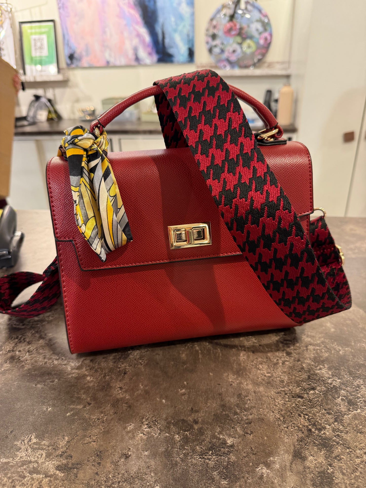 Röd väska från Impress F3628