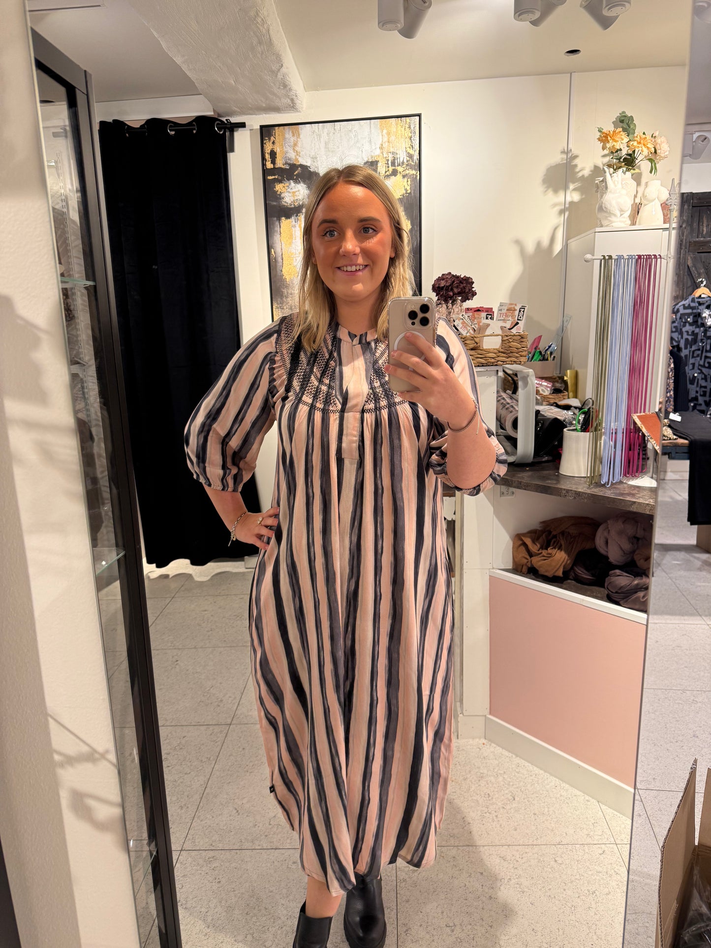 Klänning från Adia 5238