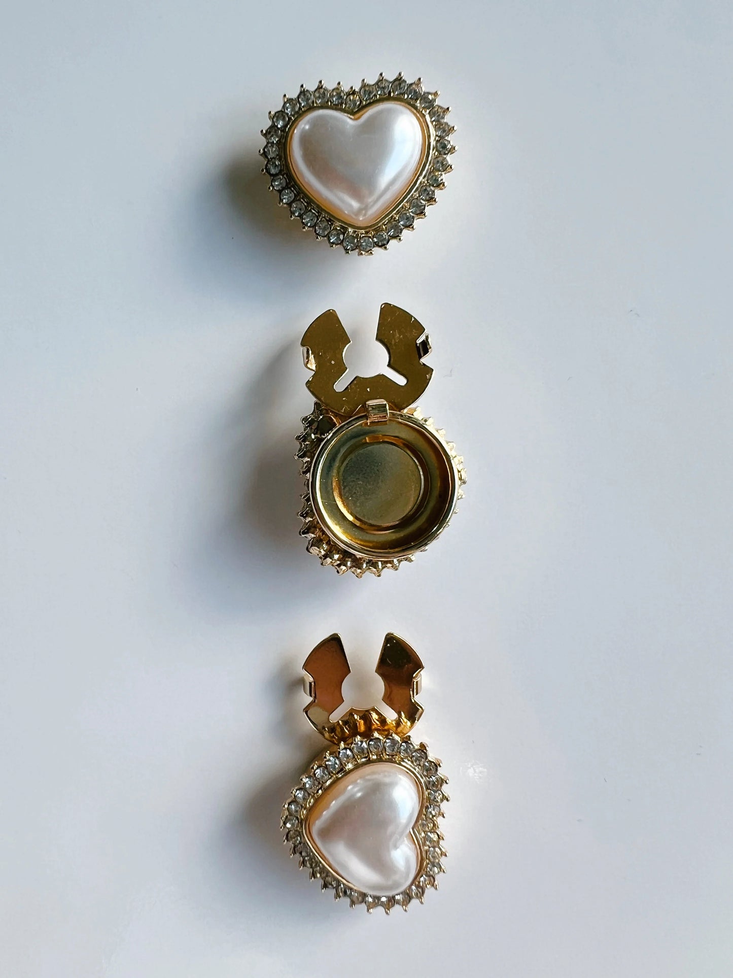 Knappsmycke 40.05 Kickan