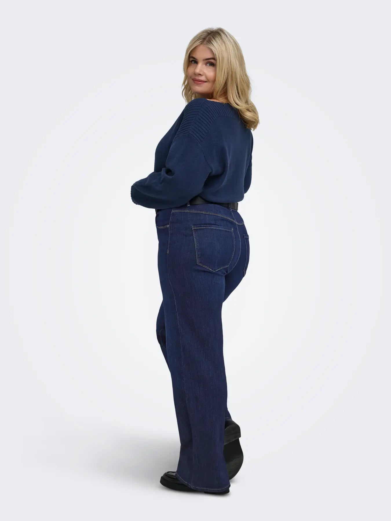 Jeans med vida ben från Carmakoma 15382893