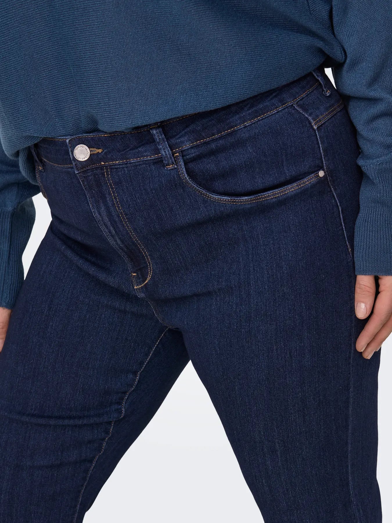 Jeans med utställda ben från Carmakoma 15326578