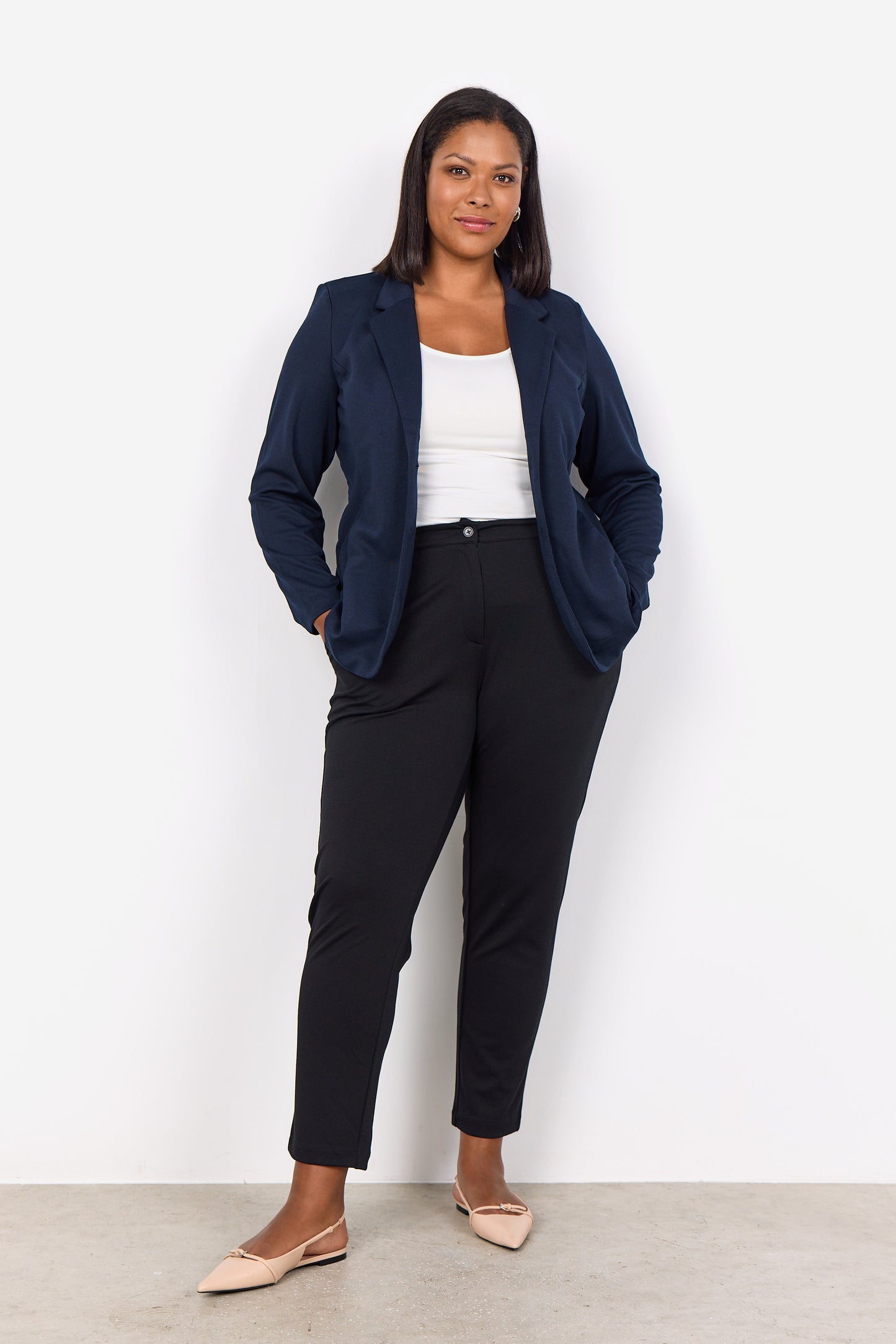 Marinblå kavaj från Wasabi W20012