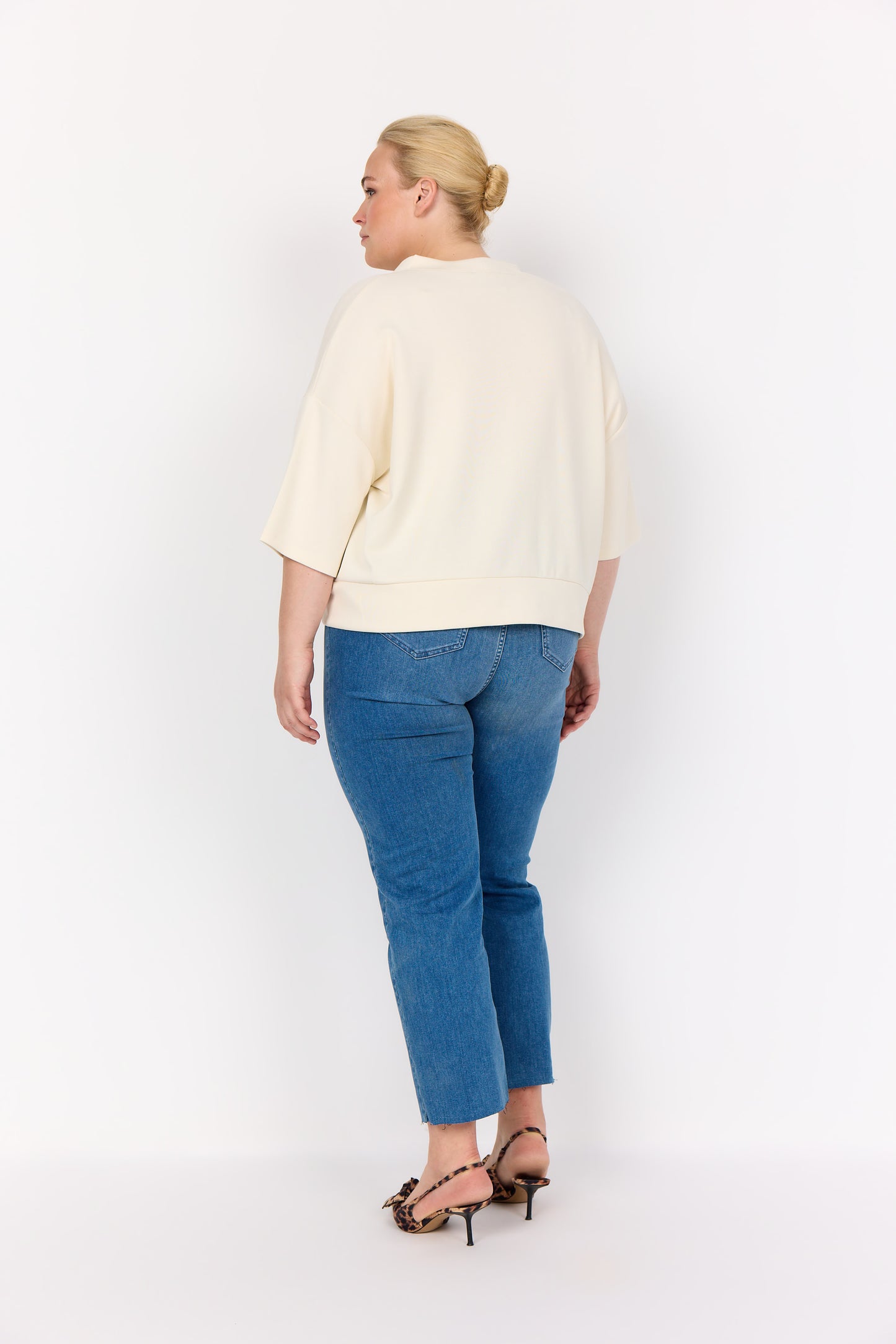 Beige kofta från Wasabi W20353