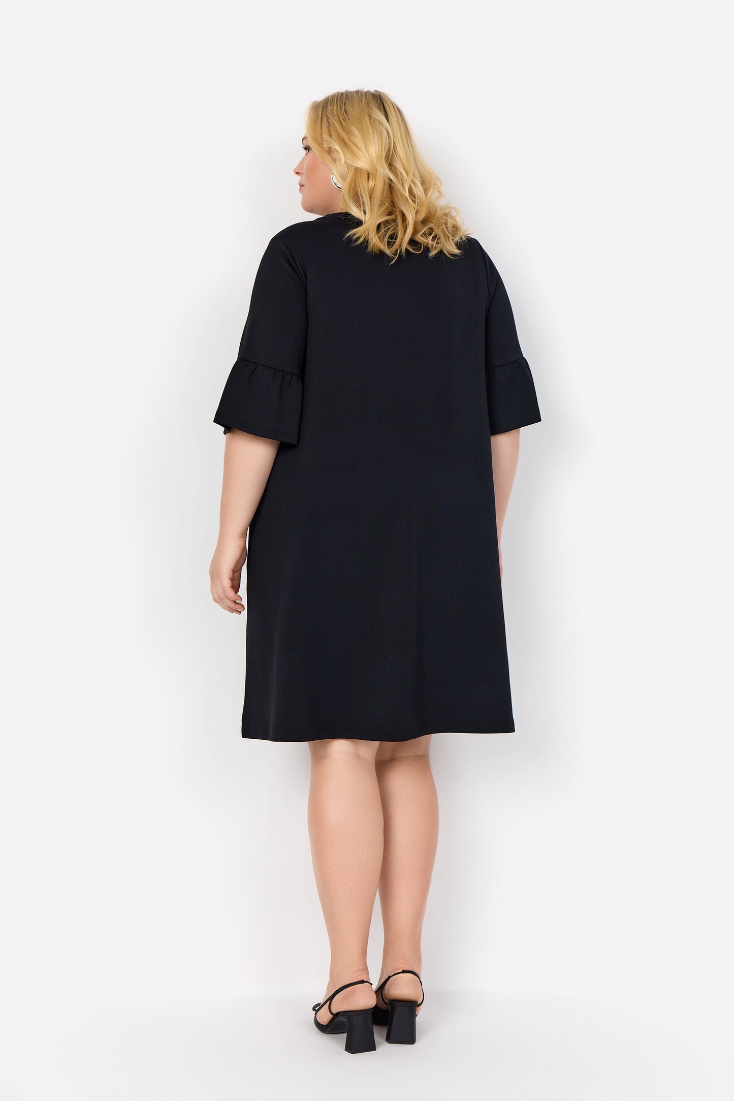 Skön klänning från Wasabi W20407