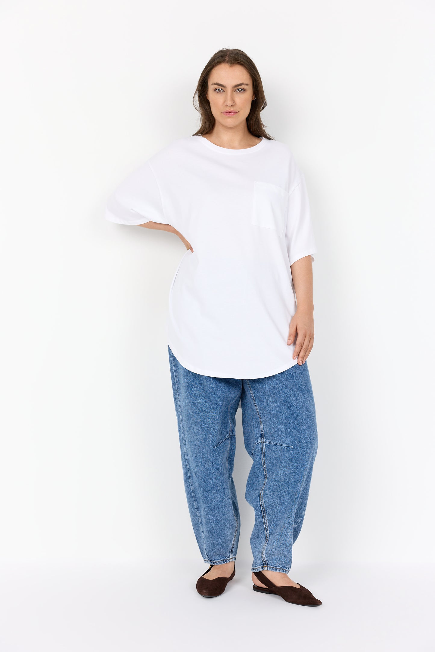 Vit oversize T-shirt från Wasabi W20535