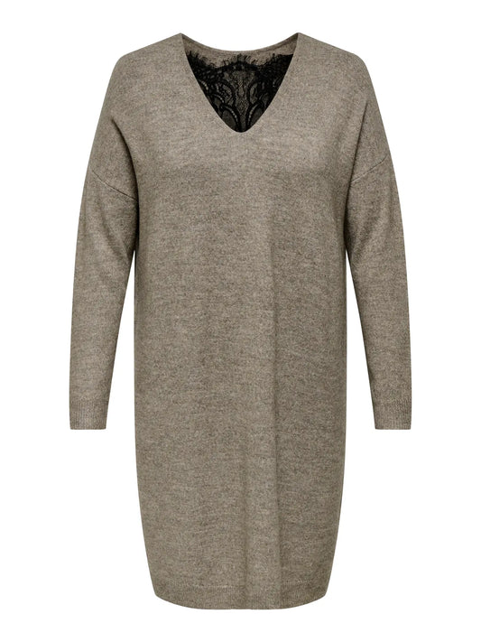 Beige stickad klänning från Carmakoma 15353567