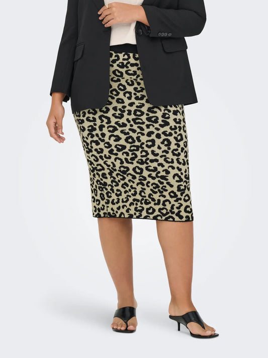 Stickad kjol i leopard print från Carmakoma 15350895