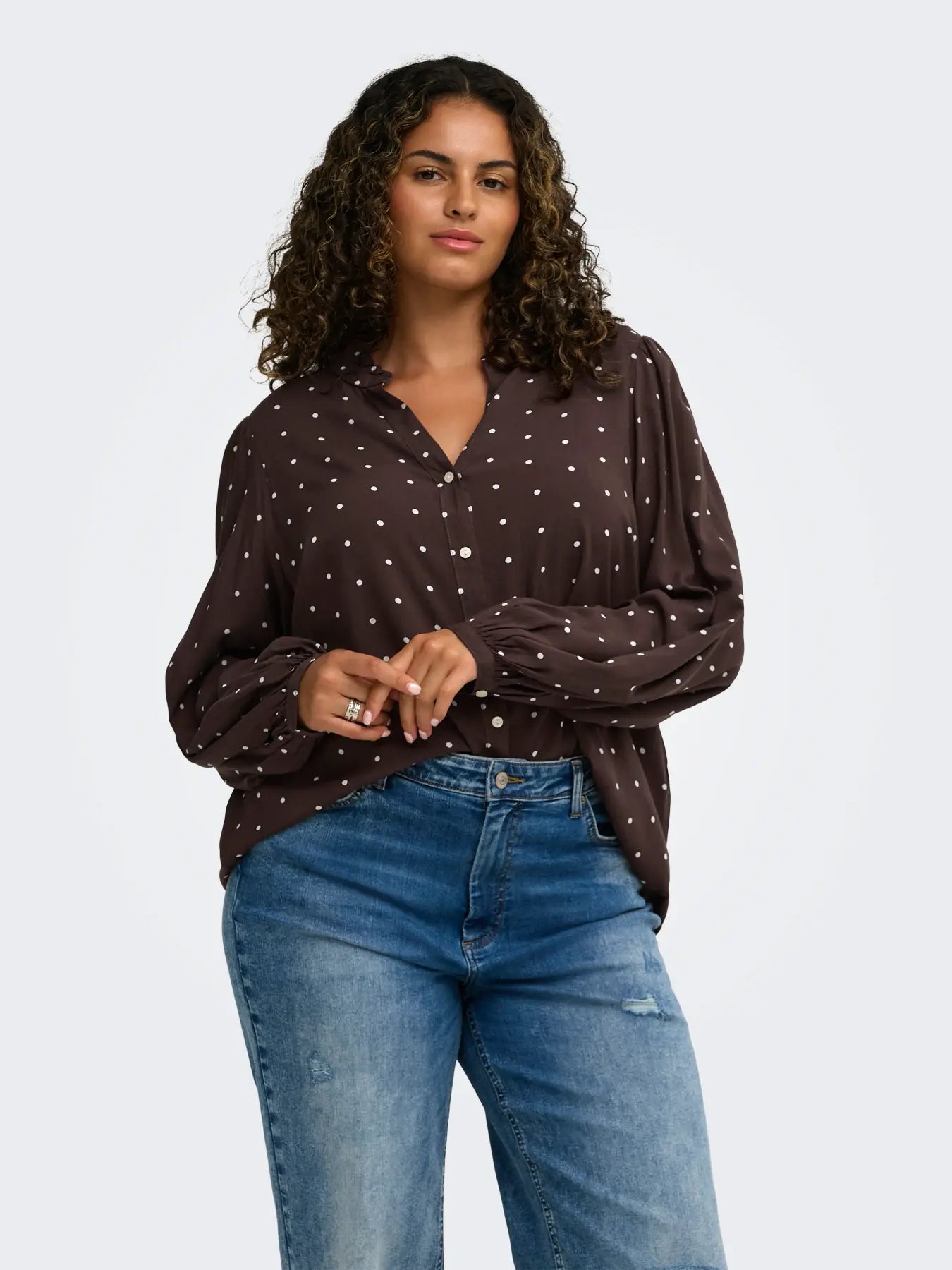 Prickig blus från Carmakoma 15381857