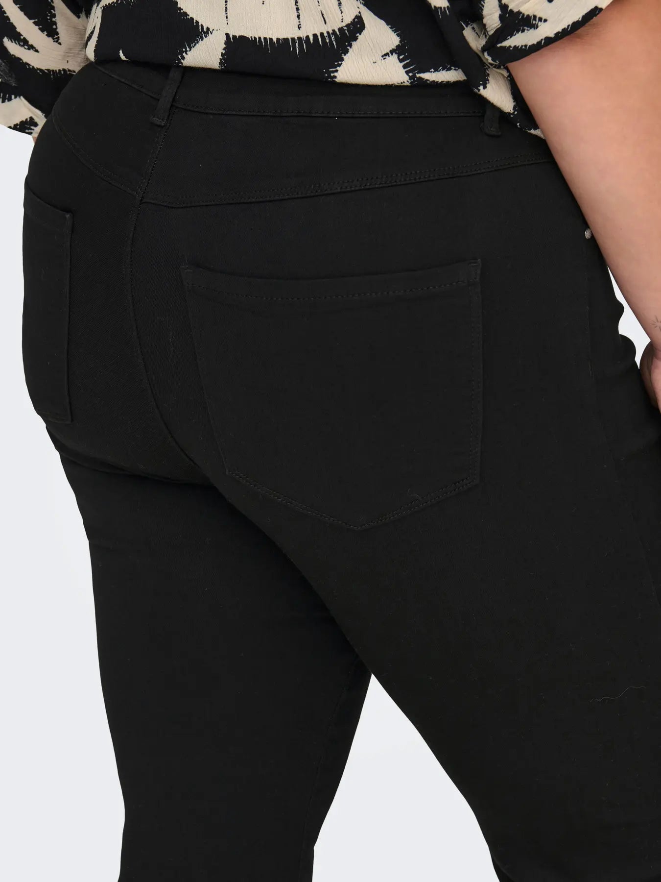 Jeans med utställda ben från Carmakoma 15326578