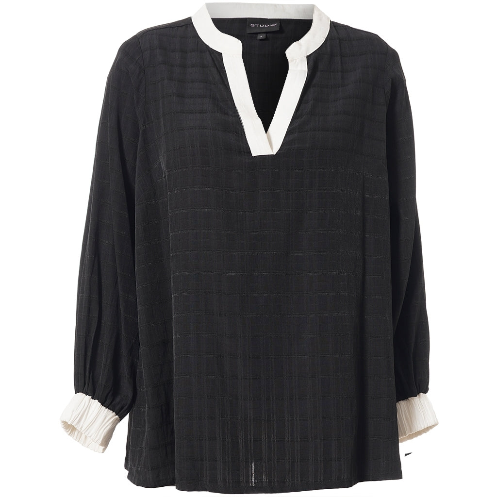 Elegant svart blus från Studio S261853
